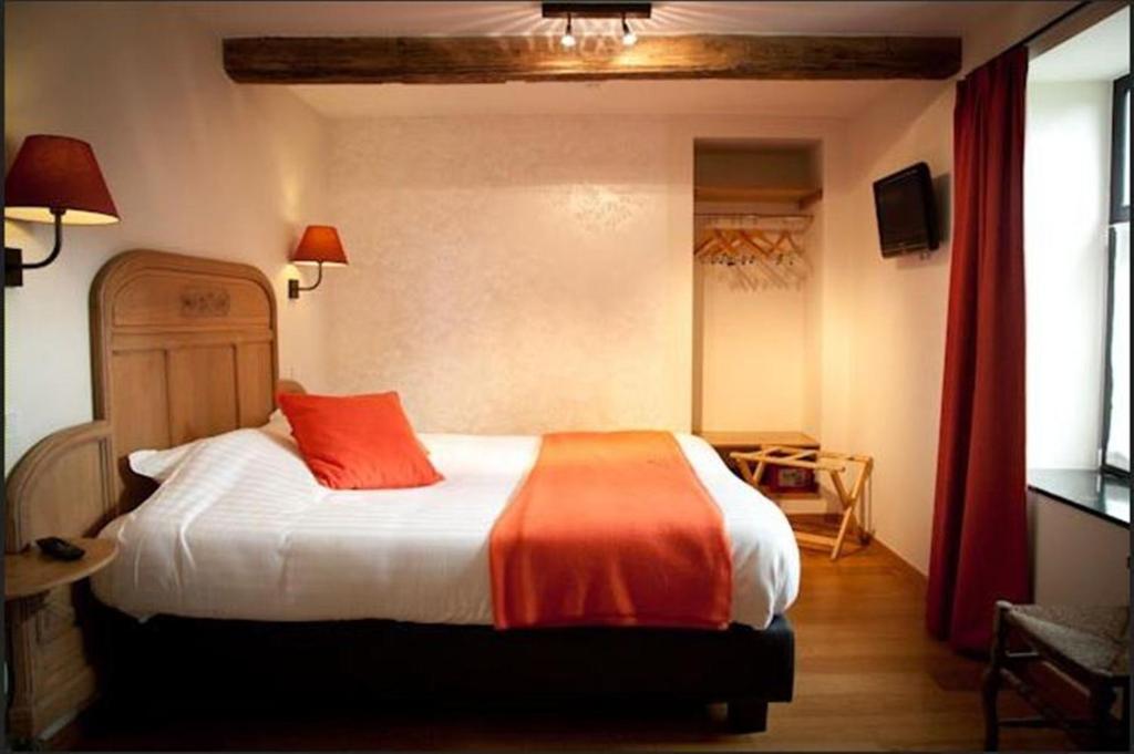 Hotel Le Saint Hadelin Celles  Phòng bức ảnh